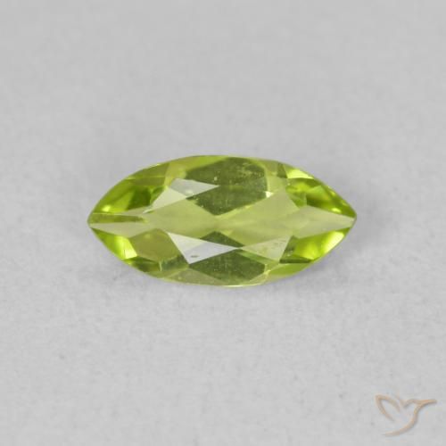 Péridot Vert moyen naturelle Marquise, 0.46 ct, VVS-VS