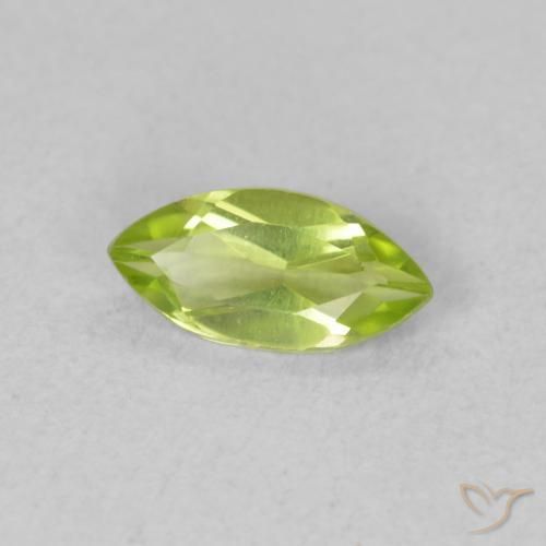 Péridot Vert moyen naturelle Marquise, 0.58 ct, VVS-VS