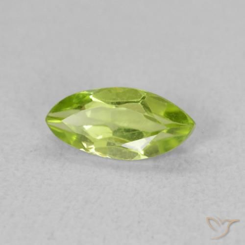 Péridot Vert clair naturelle Marquise, 0.65 ct, VVS-VS