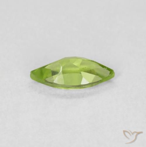 Péridot Vert éclatant naturelle Marquise, 0.55 ct, VS