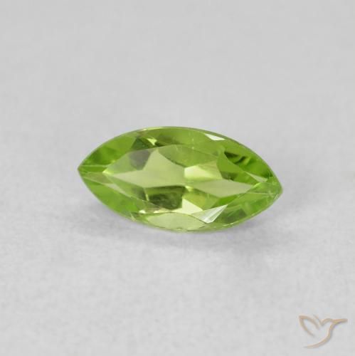 Péridot Vert éclatant naturelle Marquise, 0.65 ct, VS