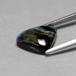 Piétersite multicolore naturelle trillion, 2,67 ct, opaque