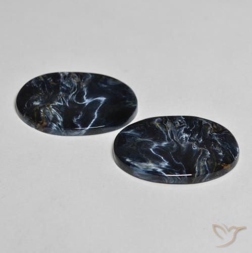 Shop natural 12.11ct Multicolore Pietersite gems, ovale, from Namibie at GemSelect. In stock, global shipping!