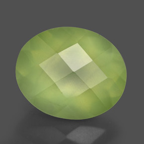Préhnite vert naturelle transparent, 4,91 ct, transparent / translucide