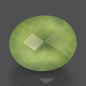 Préhnite vert naturelle transparent, 4,91 ct, transparent / translucide