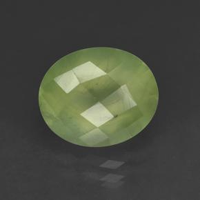 Préhnite vert naturelle coupe ovale, 4,92 ct, translucide