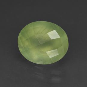 Préhnite vert naturelle coupe ovale, 4,92 ct, translucide
