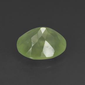 Préhnite vert naturelle coupe ovale, 4,92 ct, translucide