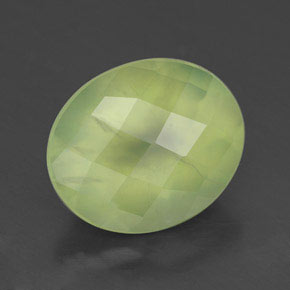 Préhnite vert naturelle transparent, 4,45 ct, transparent / translucide