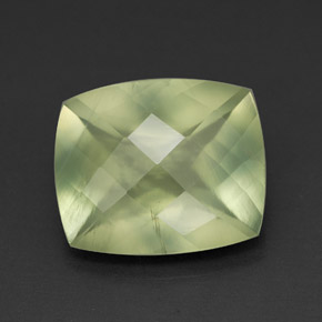 Préhnite vert naturelle transparent, 4,73 ct, transparent / translucide