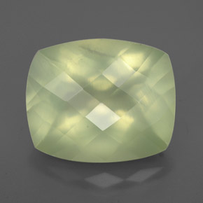 Préhnite vert naturelle transparent, 5,16 ct, transparent / translucide