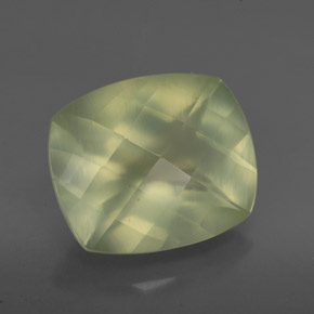 Préhnite vert naturelle transparent, 5,04 ct, transparent / translucide