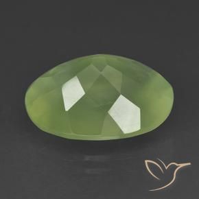 Préhnite Vert jaunâtre naturelle ovale, 9.09 ct, Translucide