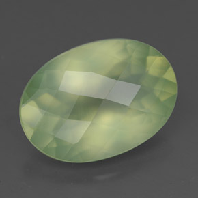 Prehnite Vert naturelle Transparent, 7.24 ct, Transparent / Translucide