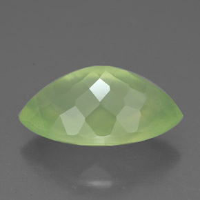 Préhnite vert naturelle transparent, 5,65 ct, transparent / translucide