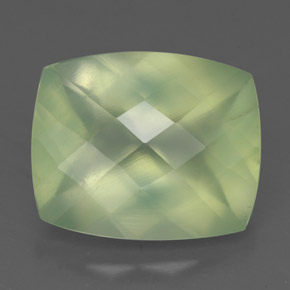 Préhnite vert naturelle transparent, 5,65 ct, transparent / translucide