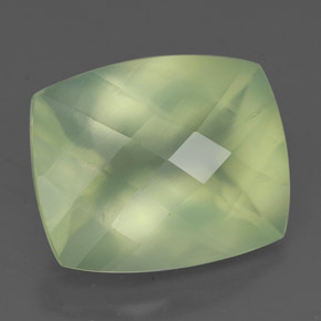 Préhnite vert naturelle transparent, 5,65 ct, transparent / translucide