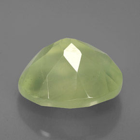 Préhnite vert naturelle transparent, 5,21 ct, transparent / translucide