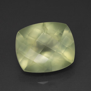 Préhnite vert naturelle transparent, 5,60 ct, transparent / translucide