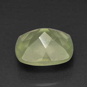 Préhnite vert naturelle transparent, 5,60 ct, transparent / translucide