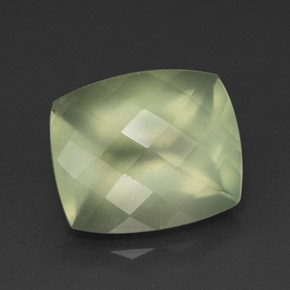 Préhnite vert naturelle transparent, 5,58 ct, transparent / translucide