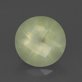 Préhnite vert naturelle transparent, 1,90 ct, transparent / translucide