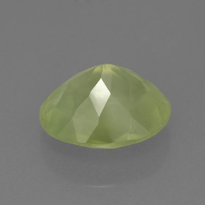 Préhnite vert naturelle transparent, 4,67 ct, transparent / translucide