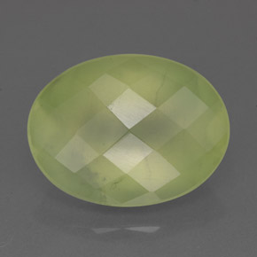 Préhnite vert naturelle transparent, 9,26 ct, transparent / translucide