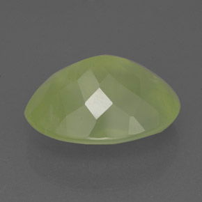 Préhnite vert naturelle transparent, 9,26 ct, transparent / translucide