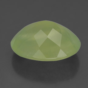 Préhnite vert naturelle transparent, 9,33 ct, transparent / translucide