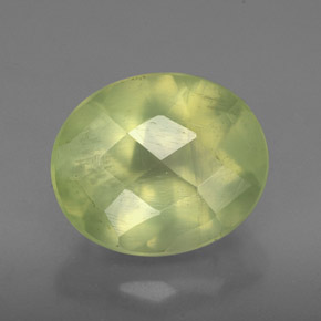 Préhnite vert naturelle transparent, 4,98 ct, transparent / translucide