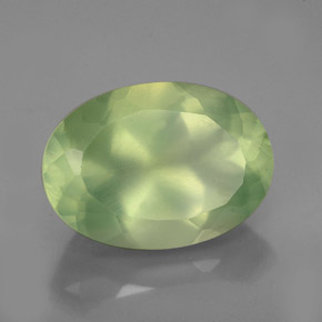 Préhnite vert naturelle transparent, 5,97 ct, transparent / translucide