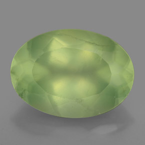 Préhnite vert naturelle transparent, 5,86 ct, transparent / translucide