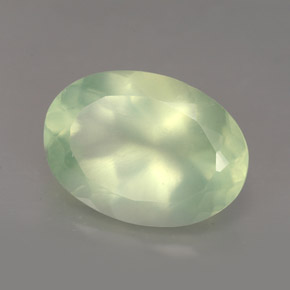 Préhnite vert naturelle transparent, 5,76 ct, transparent / translucide