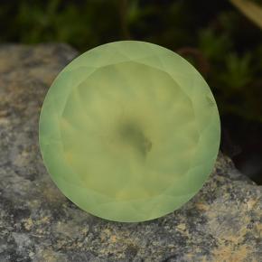 Préhnite vert naturelle coupe roude, 9,45 ct, translucide