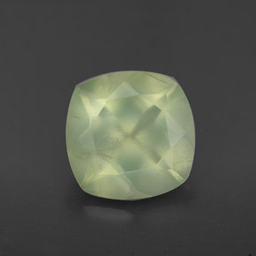 Préhnite vert naturelle transparent, 3,86 ct, transparent / translucide
