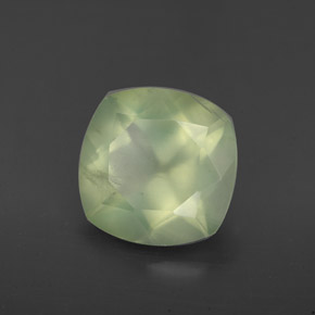 Préhnite vert naturelle transparent, 3,86 ct, transparent / translucide