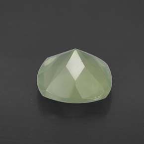 Préhnite vert naturelle transparent, 3,86 ct, transparent / translucide