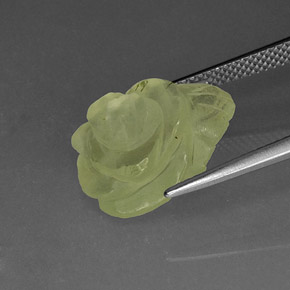 Préhnite vert naturelle transparent, 9,72 ct, transparent / translucide
