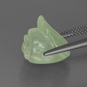 Préhnite vert naturelle forme fantaisie, 7,23 ct, translucide