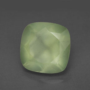 Préhnite vert naturelle transparent, 7,15 ct, transparent / translucide