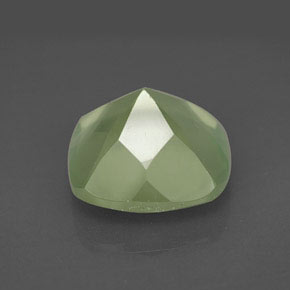 Préhnite vert naturelle transparent, 7,15 ct, transparent / translucide