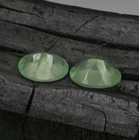 Achetez naturel 11,71ct vert préhnite gems, coupe ovale, en provenance afrique du sud chez gemselect. en stock, livraison internationale!
