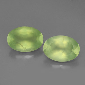 Achetez naturel ct vert préhnite gems, coupe ovale, en provenance afrique du sud chez gemselect. en stock, livraison internationale!