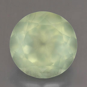 Préhnite vert naturelle transparent, 5,62 ct, transparent / translucide