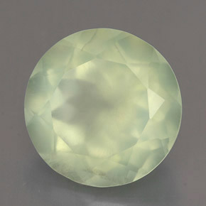 Préhnite vert naturelle transparent, 5,62 ct, transparent / translucide