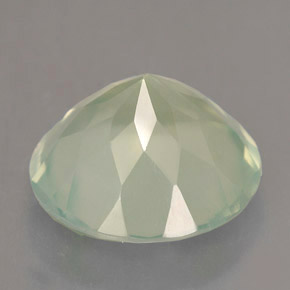 Préhnite vert naturelle transparent, 5,62 ct, transparent / translucide