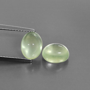 Achetez naturel ct vert préhnite gems, coupe ovale, en provenance afrique du sud chez gemselect. en stock, livraison internationale!