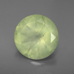 Préhnite vert naturelle transparent, 5,31 ct, transparent / translucide