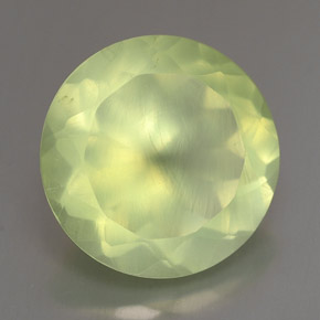Préhnite vert naturelle transparent, 5,64 ct, transparent / translucide